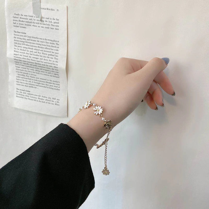 Cute Sweet Flowers Bracelet