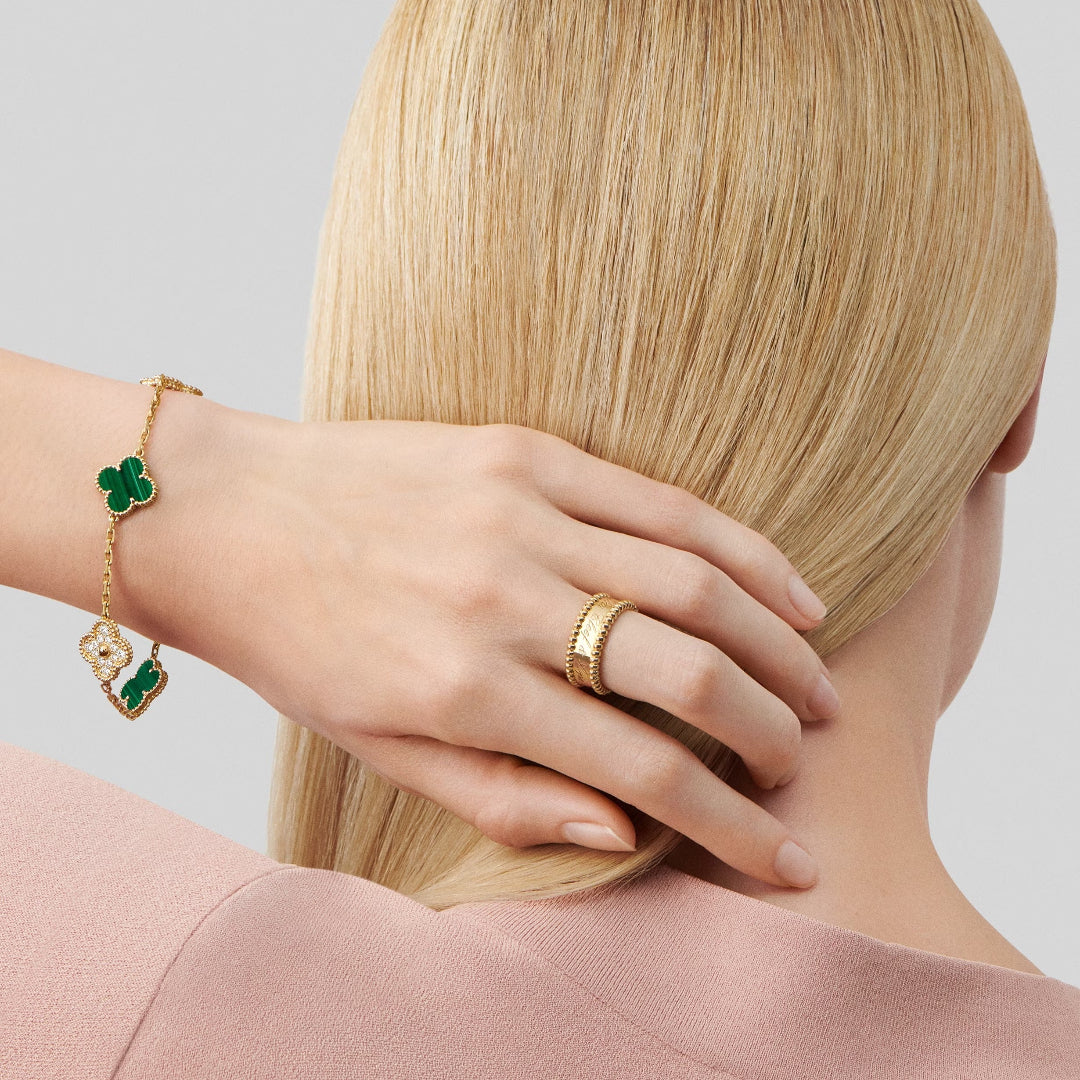 Vintage Alhambra Bracelet 5 Motifs Yellow Gold Malachite and Diamonds