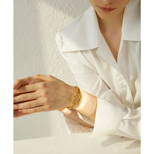 18K Gold Plated Stainless Steel Knot Cuff