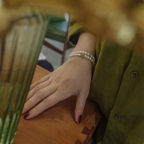 Natural Fresh Water Pearl Stretch Bracelet with Single Light Green Jade Bead or Gold Bead