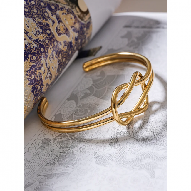 18K Gold Plated Stainless Steel Knot Cuff