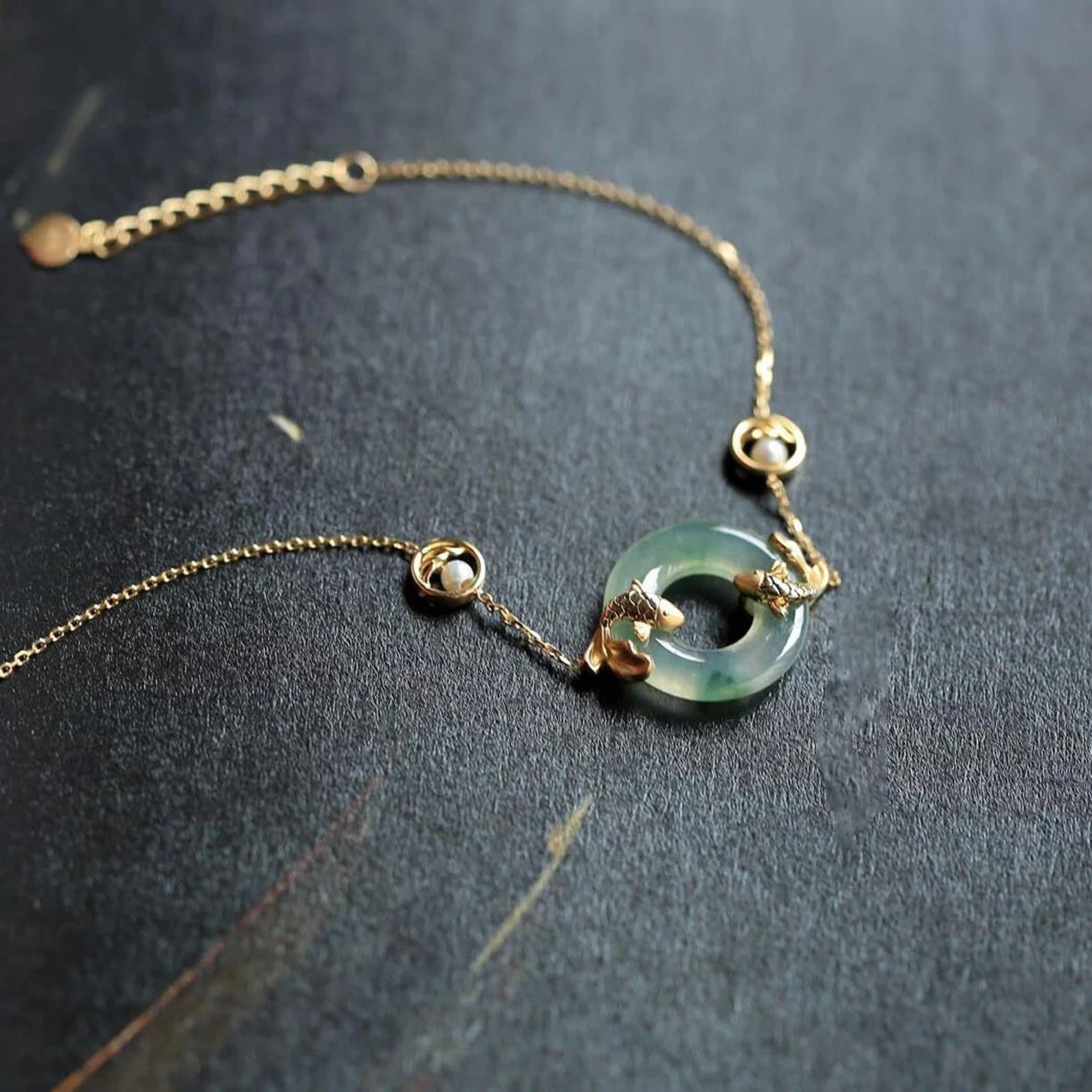 Women's Retro Koi Pearl Jade Bracelet