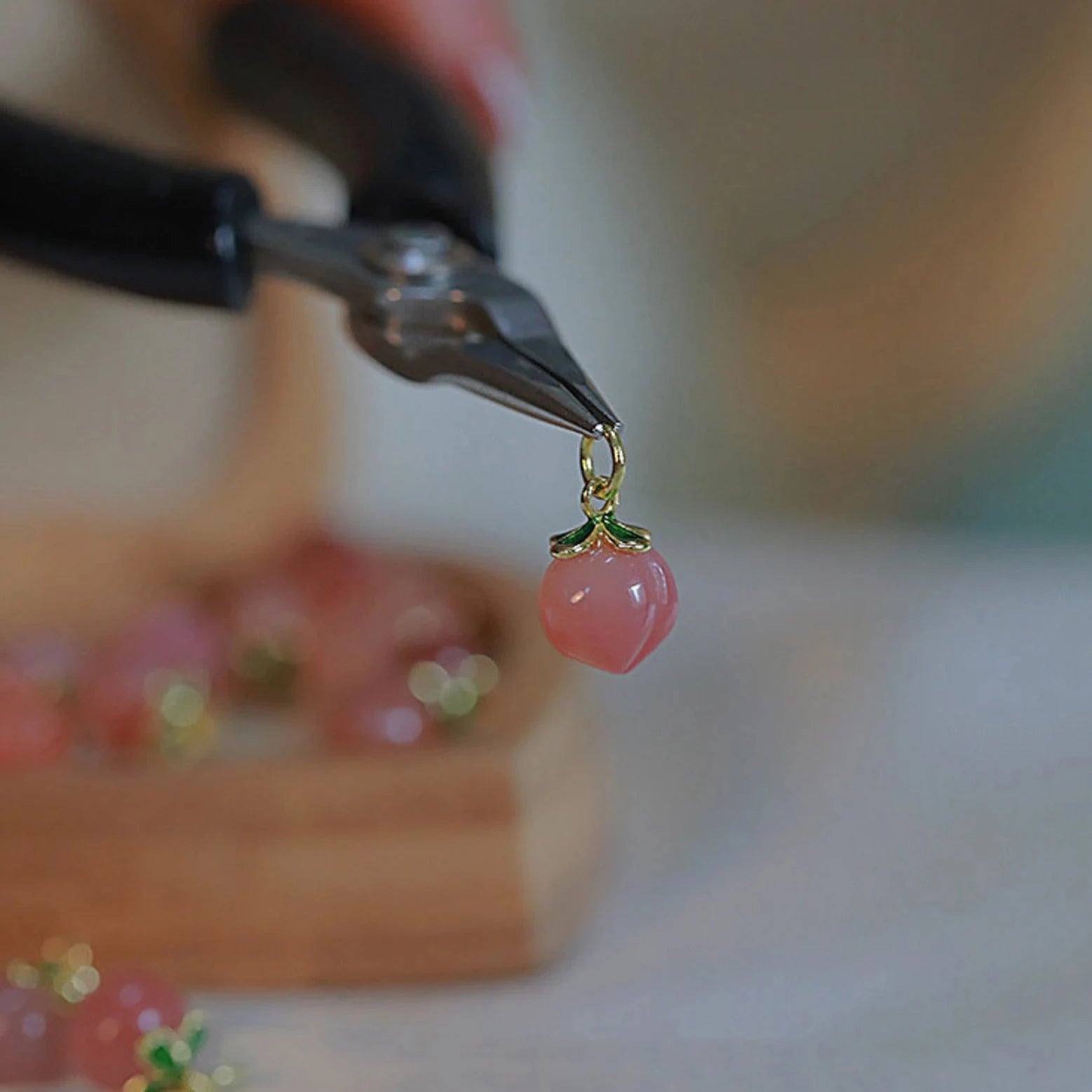 Women's Hetian Jade Beads Bracelet with Peach Charm
