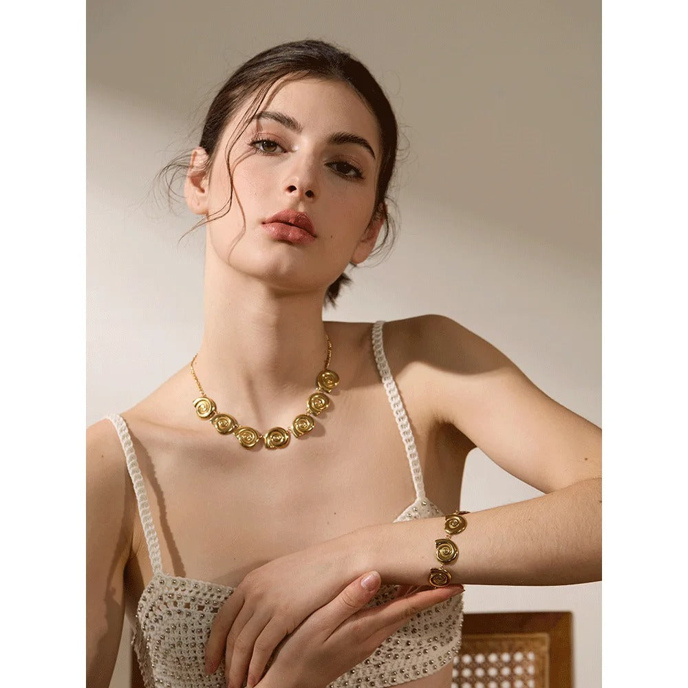 Shell Chain Drop Necklace