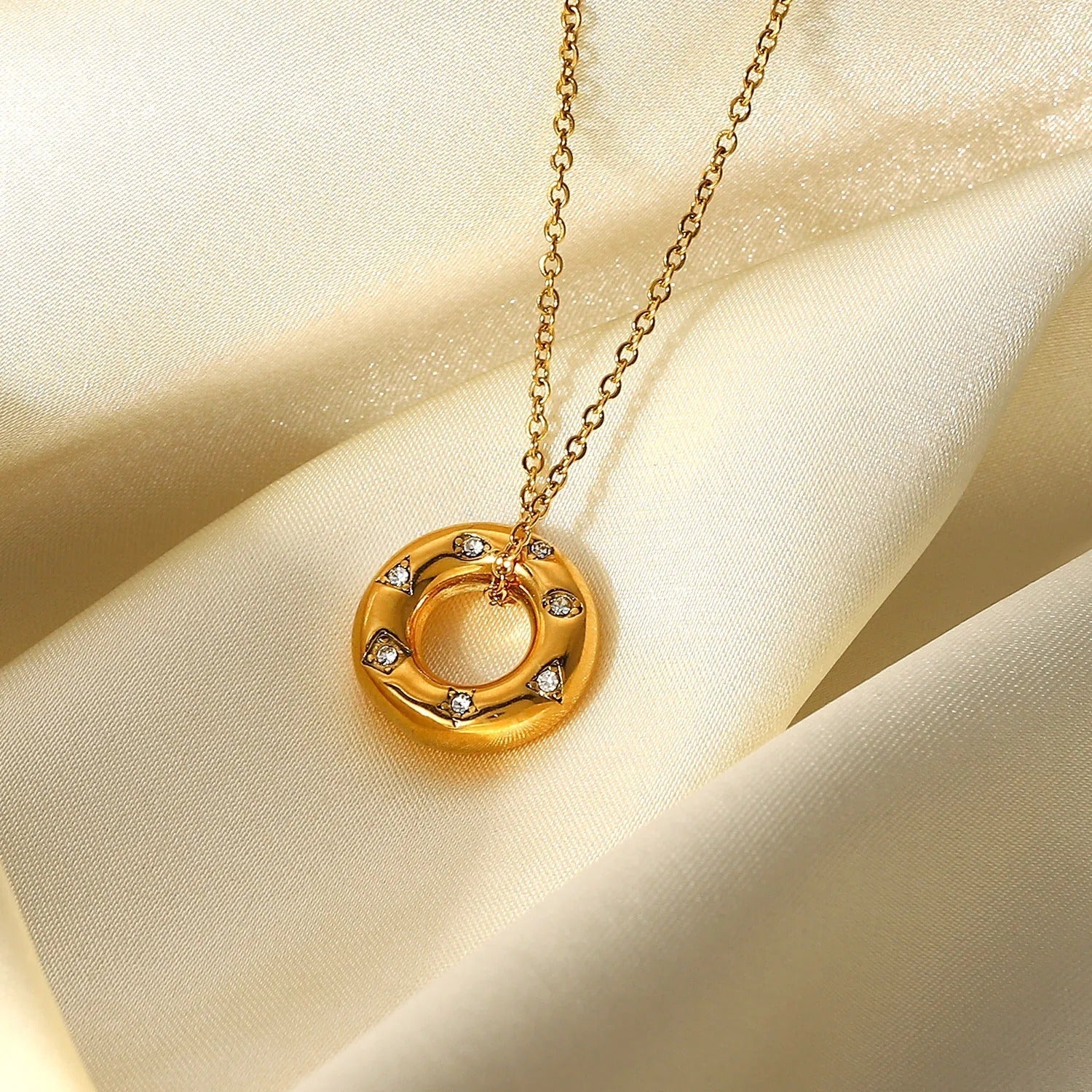 Circle Hollow Pendant
