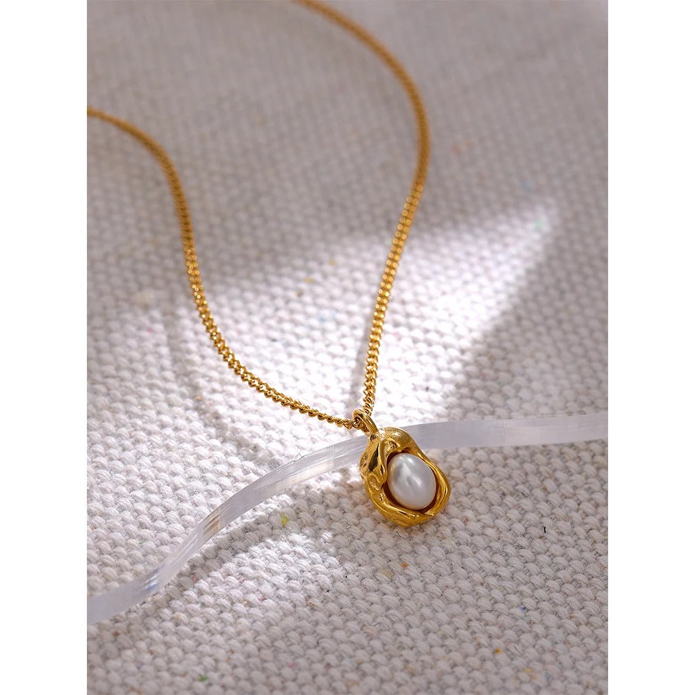 Pearl Drop Pendant