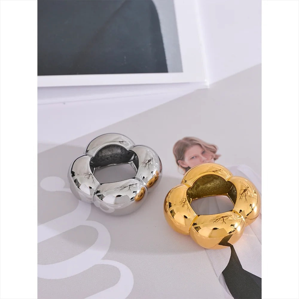 Flower ring