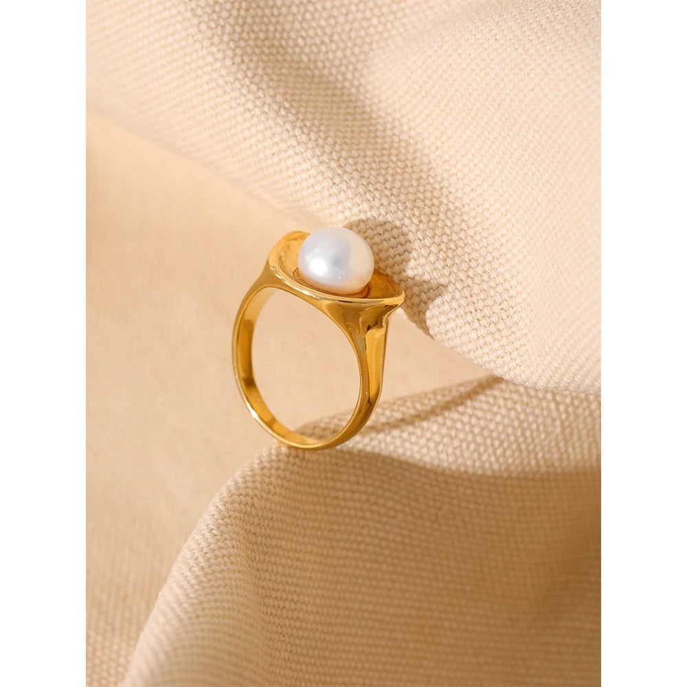 Pearl Ring