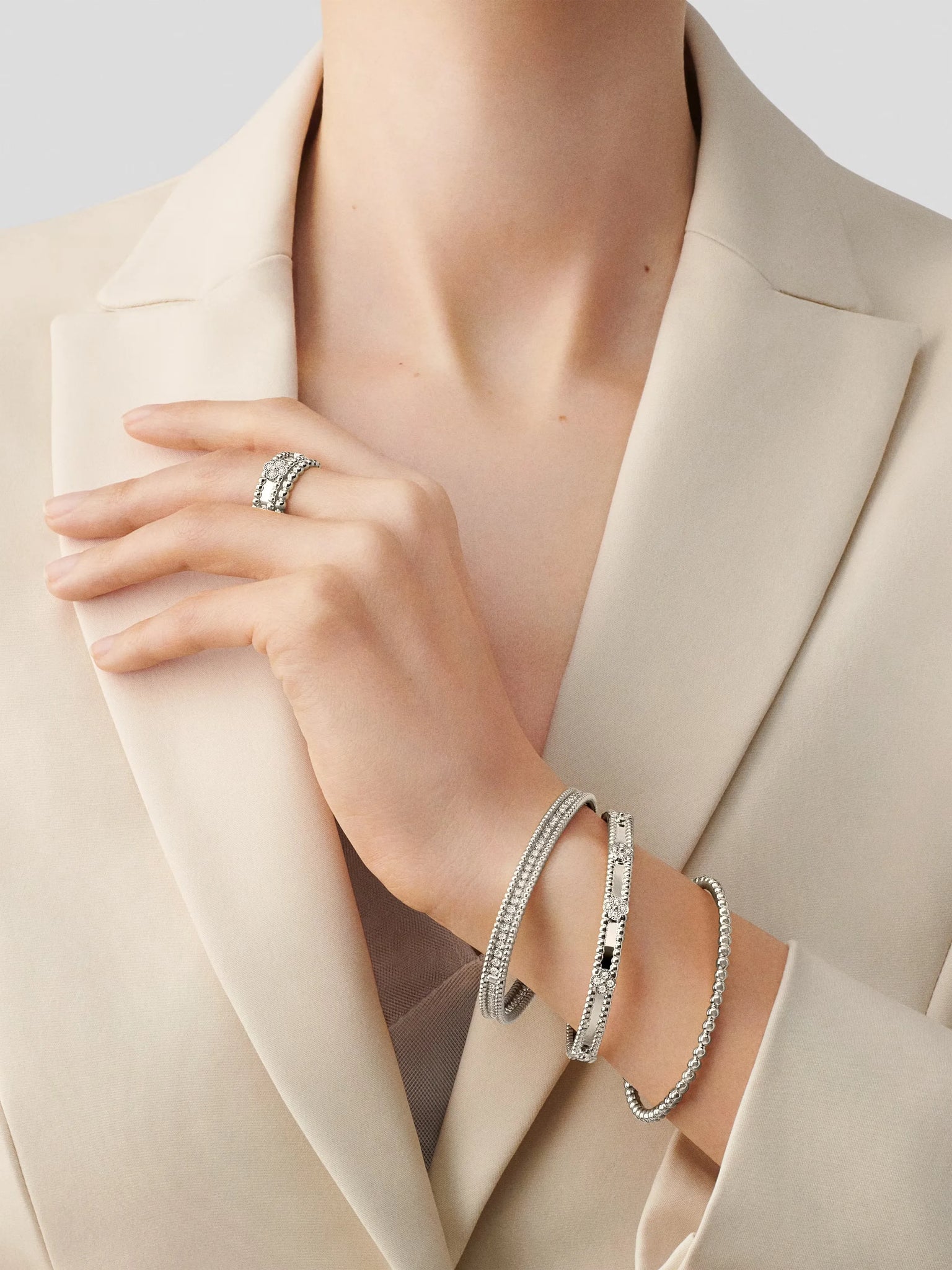 Sweet Clover White Gold Bracelet