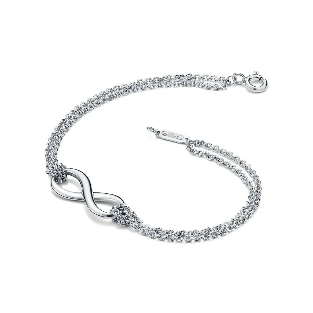 Infinity Bracelet in White Gold