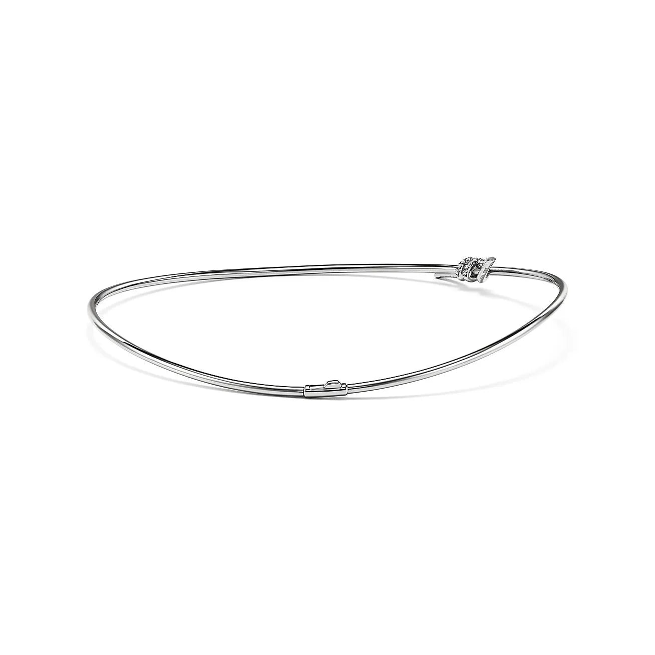 Knot Necklace in White Gold with Diamods