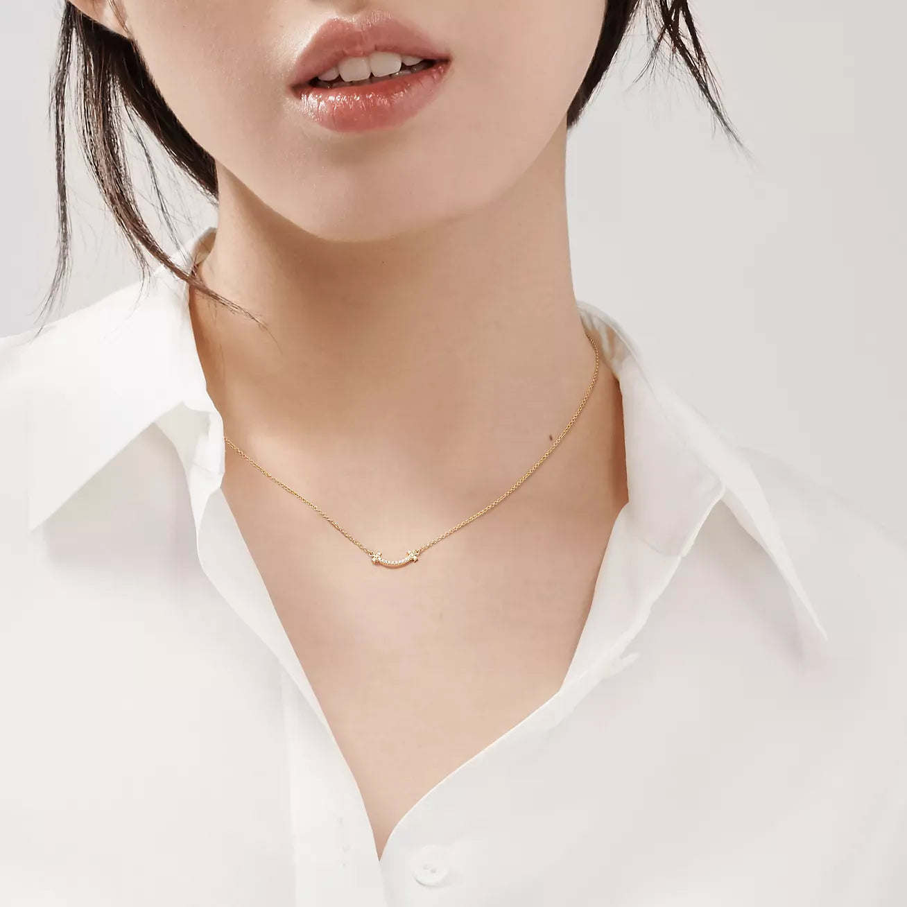 T Smile Pendant in Yellow Gold Full Diamonds